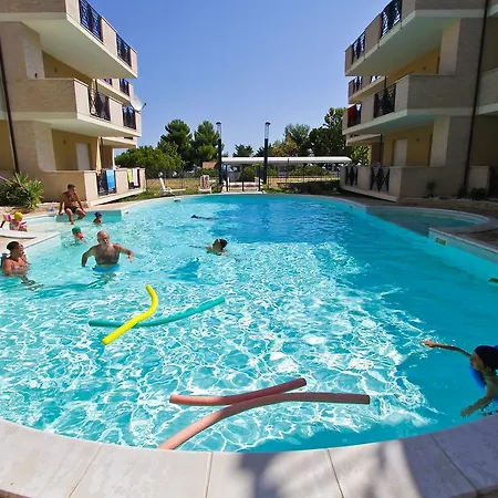 Daire Locazione Turistica Green Bay-4 *