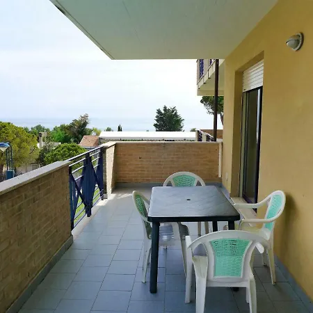 Locazione Turistica Green Bay-4 * Pineto